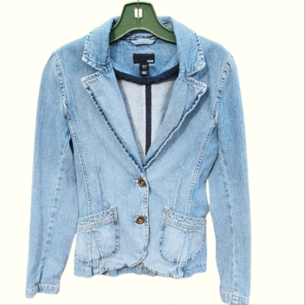 Cute H&M Fitted Denim Jacket + FREE GIFT